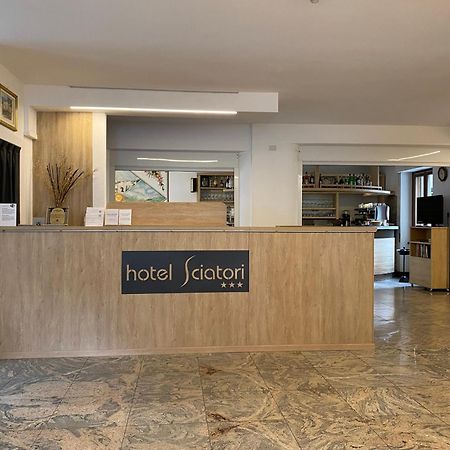 Hotel Sciatori 3 Stelle Superior Temu Exterior photo